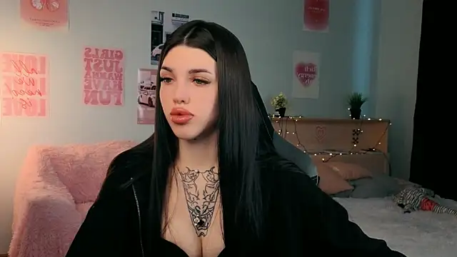 molly rettyy online show from 05/11/26, 03:45