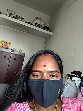 Snapshot of Tamil_Sangeetha chatting on 04/30/26, 01:45 Tamil Sangeetha online show from 04/30/26, 01:45