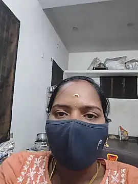 Snapshot of Tamil_Sangeetha chatting on 05/28/26, 04:15 Tamil Sangeetha online show from 05/28/26, 04:15
