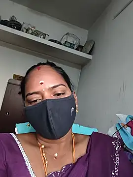 Snapshot of Tamil_Sangeetha chatting on 05/30/26, 12:41 Tamil Sangeetha online show from 05/30/26, 12:41