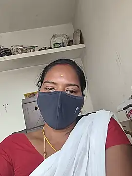 Snapshot of Tamil_Sangeetha chatting on 06/07/26, 02:27 Tamil Sangeetha online show from 06/07/26, 02:27