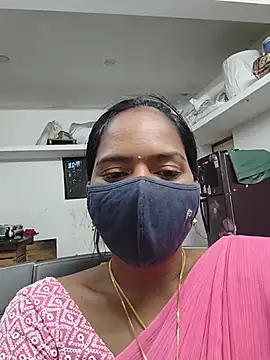 Snapshot of Tamil_Sangeetha chatting on 06/22/26, 12:13 Tamil Sangeetha online show from 06/22/26, 12:13