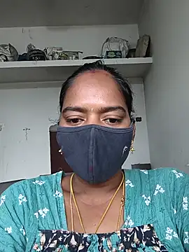 Snapshot of Tamil_Sangeetha chatting on 07/05/26, 01:34 Tamil Sangeetha online show from 07/05/26, 01:34