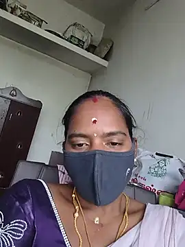 Snapshot of Tamil_Sangeetha chatting on 07/08/26, 06:40 Tamil Sangeetha online show from 07/08/26, 06:40