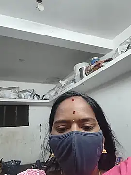 Snapshot of Tamil_Sangeetha chatting on 07/10/26, 12:04 Tamil Sangeetha online show from 07/10/26, 12:04