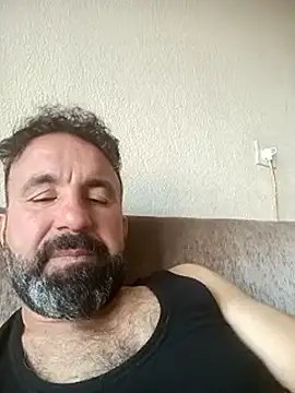 Snapshot of arda096 chatting on 04/05/26, 12:57 arda096 online show from 04/05/26, 12:57