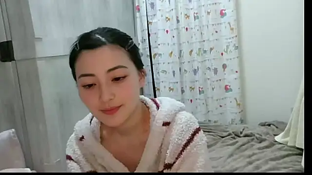 kaede 1122 online show from 04/05/26, 12:08