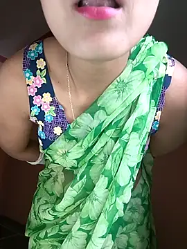 Snapshot of Curvy_Sanaya chatting on 04/07/26, 10:15 Curvy Sanaya online show from 04/07/26, 10:15
