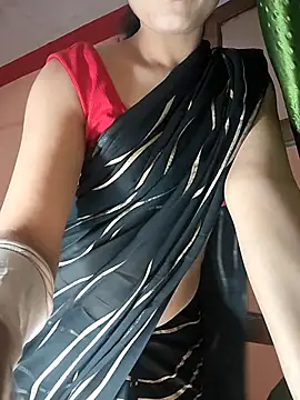 Snapshot of Curvy_Sanaya chatting on 04/15/26, 06:26 Curvy Sanaya online show from 04/15/26, 06:26