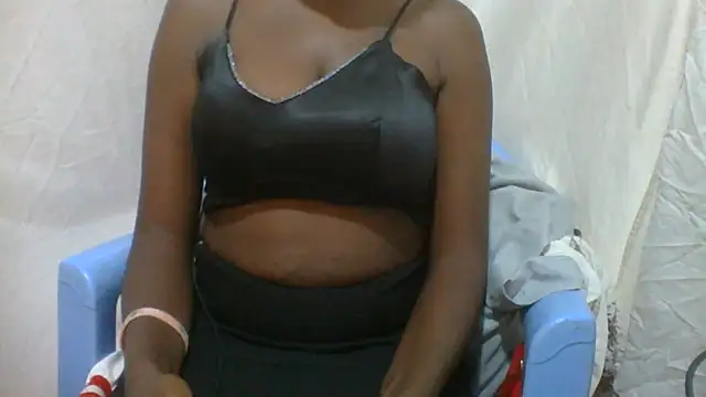 Snapshot of petite46 chatting on 07/05/26, 04:19 petite46 online show from 07/05/26, 04:19