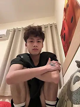 Snapshot of sexyboy-3525 chatting on 04/10/26, 06:07 sexyboy-3525 online show from 04/10/26, 06:07
