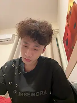 Snapshot of sexyboy-3525 chatting on 04/11/26, 05:45 sexyboy-3525 online show from 04/11/26, 05:45