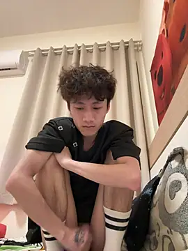 Snapshot of sexyboy-3525 chatting on 05/07/26, 04:34 sexyboy-3525 online show from 05/07/26, 04:34