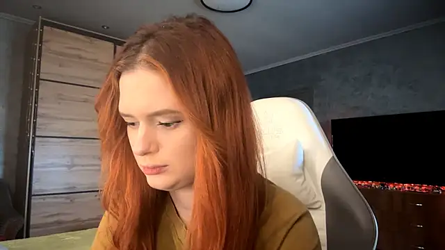 FoxyEmma online show from 04/06/26, 03:02
