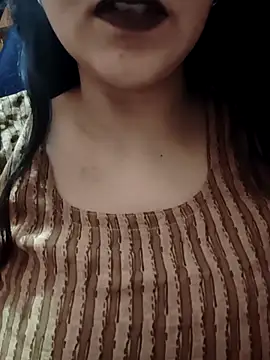 ZOYA KHAN-123 online show from 04/13/26, 08:42