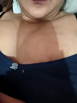 ZOYA KHAN-123 online show from 04/13/26, 08:47