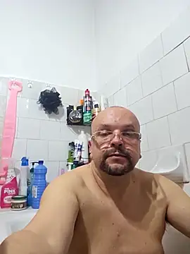 Cristo1982 online show from 04/17/26, 06:11