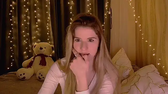 Alisa Swan  online show from 05/02/26, 08:03