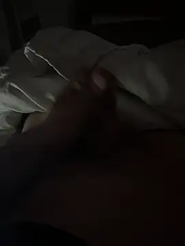 edyyyyyy3331 online show from 05/02/26, 08:47