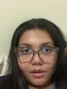 Snapshot of viviboraaaa chatting on 05/07/26, 12:38 viviboraaaa online show from 05/07/26, 12:38