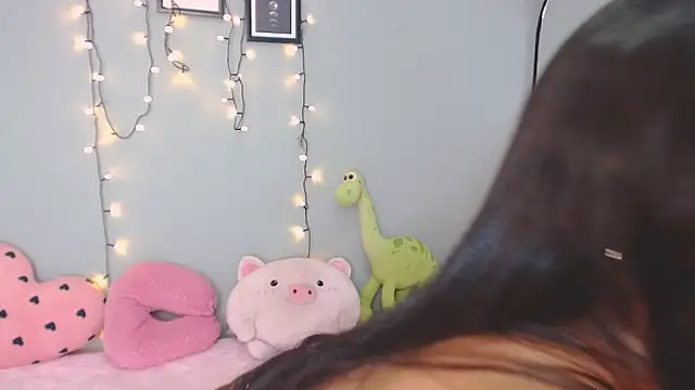 Snapshot of MissDulceRose chatting on 04/04/26, 12:31 MissDulceRose online show from 04/04/26, 12:31