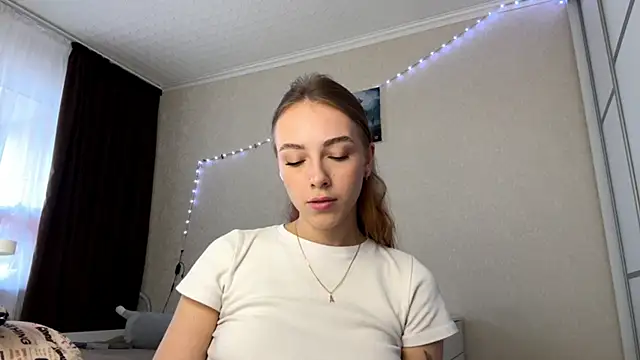 EvaMerci online show from 03/30/26, 07:31