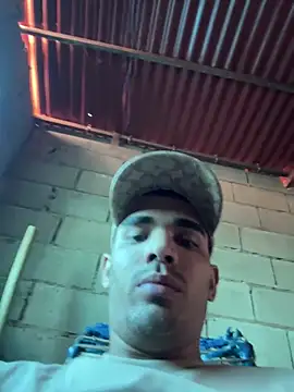 Snapshot of Josehjr chatting on 04/23/26, 12:29 Josehjr online show from 04/23/26, 12:29