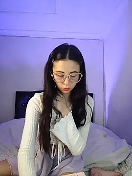 Snapshot of its_Lia_1 chatting on 05/02/26, 03:28 its Lia 1 online show from 05/02/26, 03:28