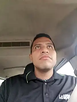 Snapshot of Julian411 chatting on 03/30/26, 12:39 Julian411 online show from 03/30/26, 12:39