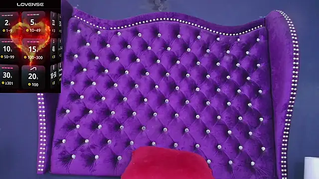 Snapshot of MistressNyx_ chatting on 04/23/26, 01:35 MistressNyx online show from 04/23/26, 01:35