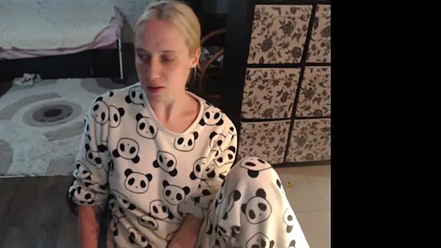 Sweet hot shrmp online show from 05/04/26, 11:56