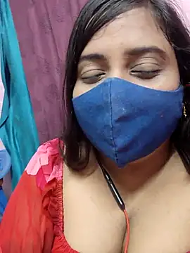 Snapshot of Tami-sonia chatting on 05/19/26, 03:29 Tami-sonia online show from 05/19/26, 03:29