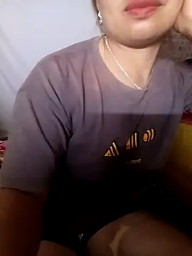 Snapshot of cat-kat chatting on 04/22/26, 01:56 cat-kat online show from 04/22/26, 01:56