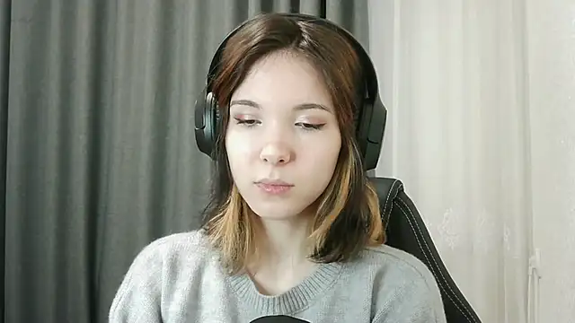 Snapshot of RubyBooby chatting on 04/18/26, 04:55 RubyBooby online show from 04/18/26, 04:55