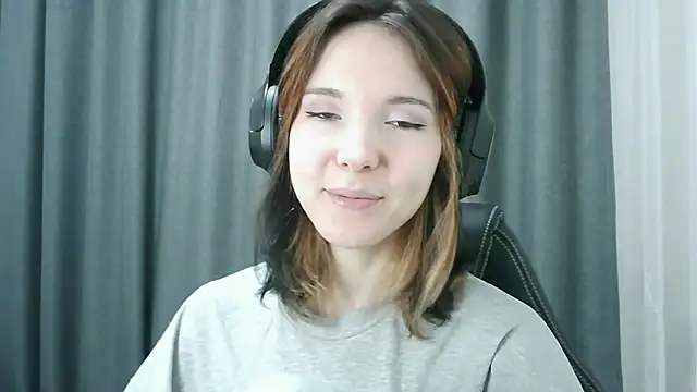 Snapshot of RubyBooby chatting on 04/27/26, 04:38 RubyBooby online show from 04/27/26, 04:38