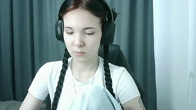 Snapshot of RubyBooby chatting on 05/06/26, 03:06 RubyBooby online show from 05/06/26, 03:06