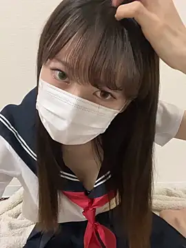 Snapshot of yuki2210 chatting on 04/19/26, 11:42 yuki2210 online show from 04/19/26, 11:42