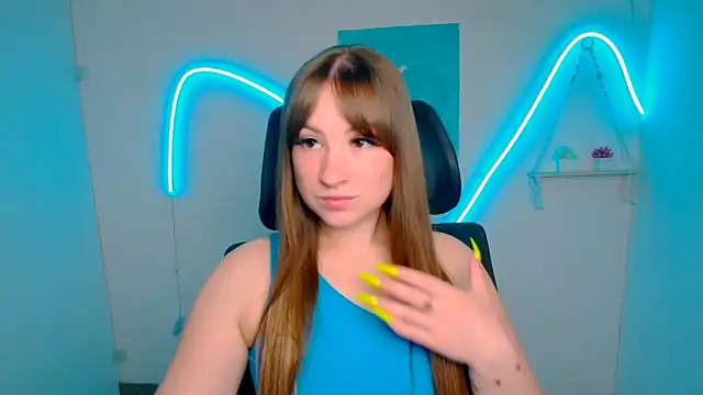 Tiffani Angel online show from 05/21/26, 05:42