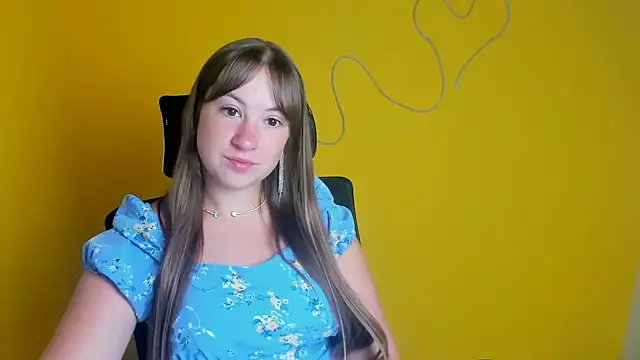 Snapshot of Tiffani_Angel chatting on 06/25/26, 05:56 Tiffani Angel online show from 06/25/26, 05:56
