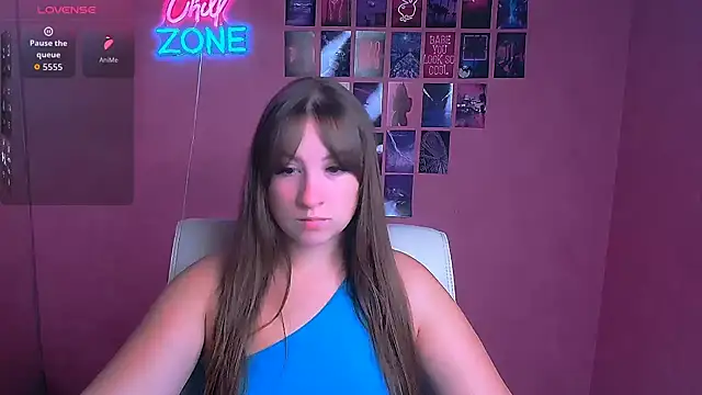Snapshot of Tiffani_Angel chatting on 07/17/26, 05:36 Tiffani Angel online show from 07/17/26, 05:36