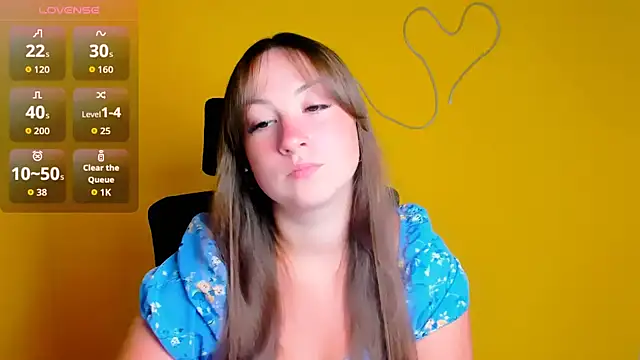 Snapshot of Tiffani_Angel chatting on 07/21/26, 05:43 Tiffani Angel online show from 07/21/26, 05:43