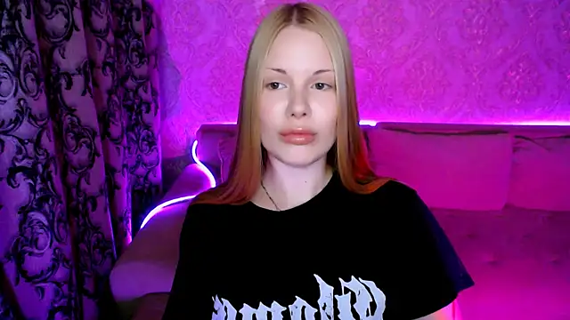 Snapshot of CaseySykes chatting on 07/17/26, 07:41 CaseySykes online show from 07/17/26, 07:41