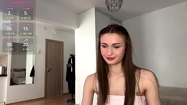 Snapshot of HallieHollo chatting on 05/31/26, 11:50 HallieHollo online show from 05/31/26, 11:50