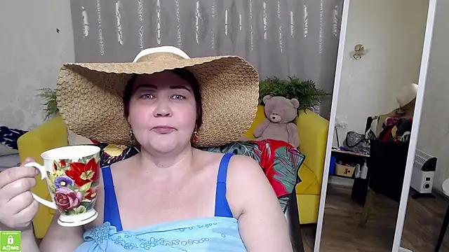 QUEEN02030 online show from 05/29/26, 12:14
