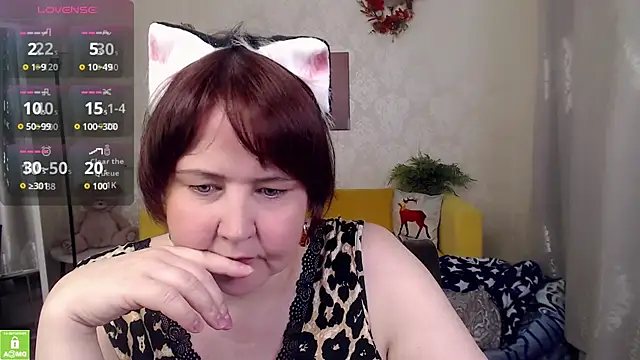 QUEEN02030 online show from 06/24/26, 06:34