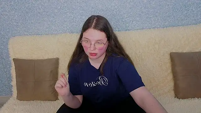 SofiDreamm online show from 03/31/26, 12:38