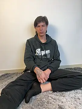 Omeo Ryan online show from 03/31/26, 02:06