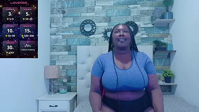 Snapshot of Skylernaomi chatting on 04/22/26, 01:12 Skylernaomi online show from 04/22/26, 01:12