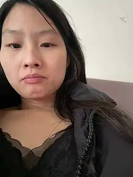 Snapshot of Zbnmji chatting on 05/02/26, 12:59 Zbnmji online show from 05/02/26, 12:59