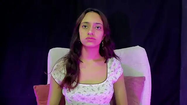 Charlotte Benette online show from 03/31/26, 12:49